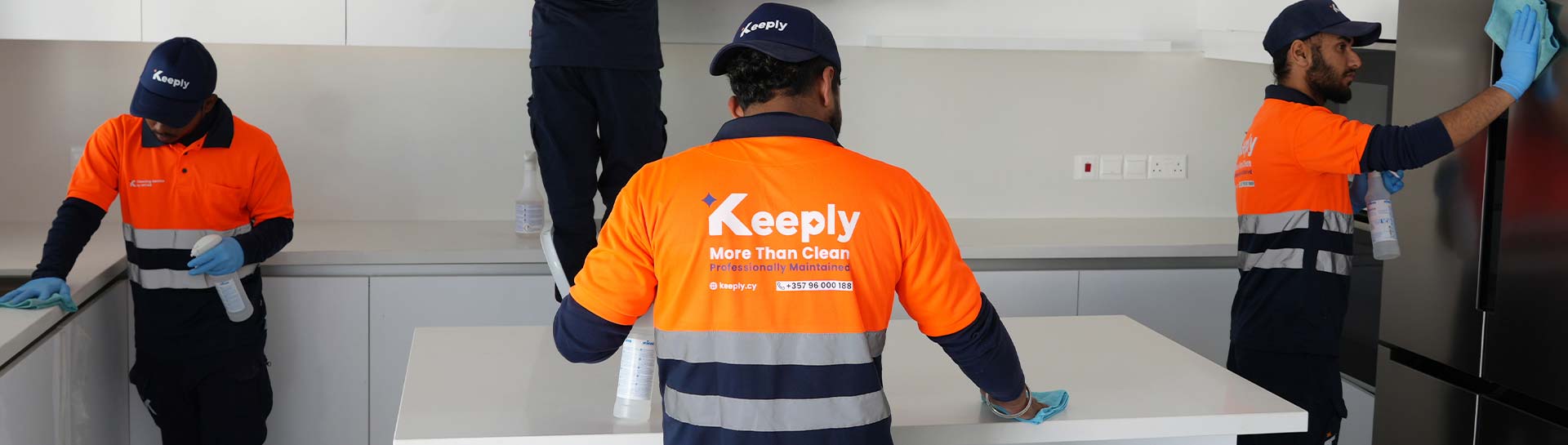 keeply team cleaning a kitchen