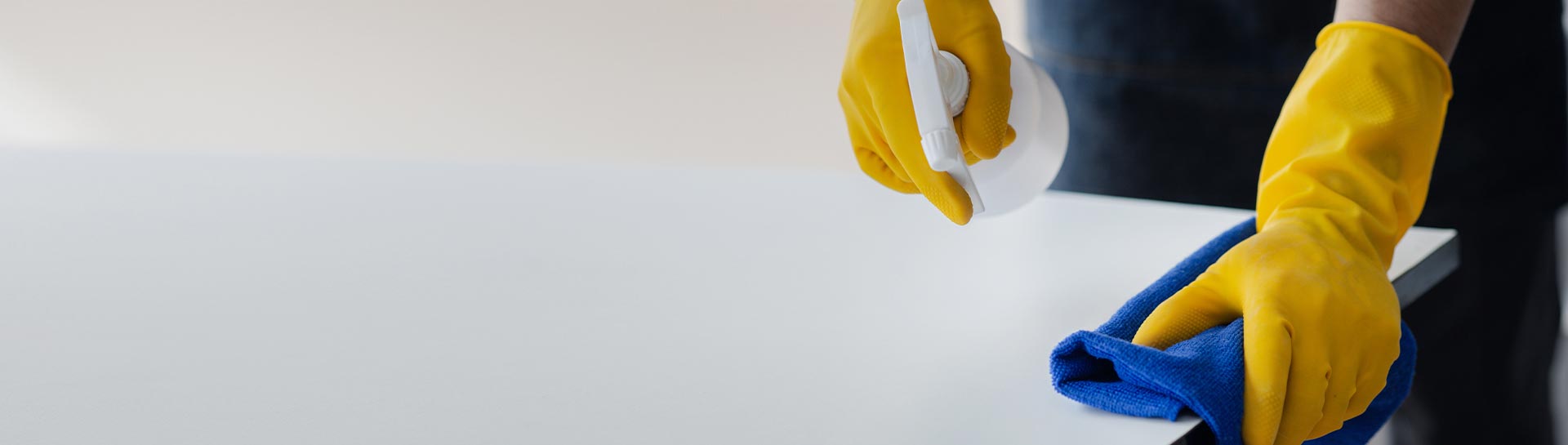Professional office cleaning service and workstation sanitization by a keeply employee